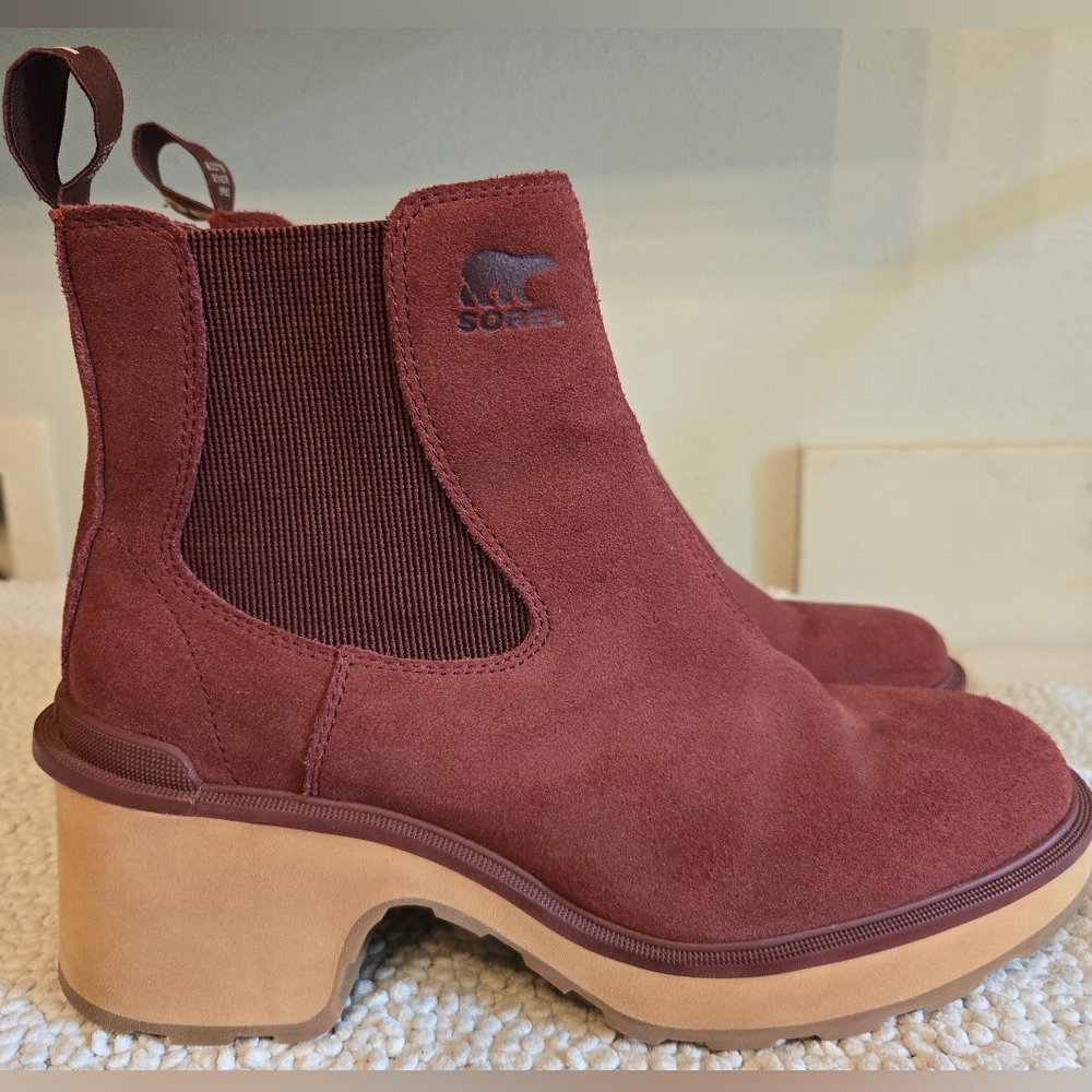 Sorel Hi-Line Heel Chelsea Leather Waterproof Boots - Spice/Tawny Buff Size 9.5